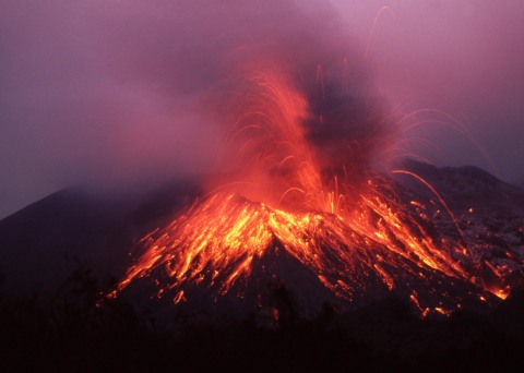 超巨大噴火 　